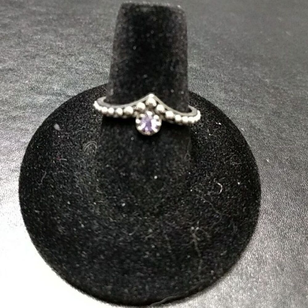 Silver tone ring with rhinestone size 8
